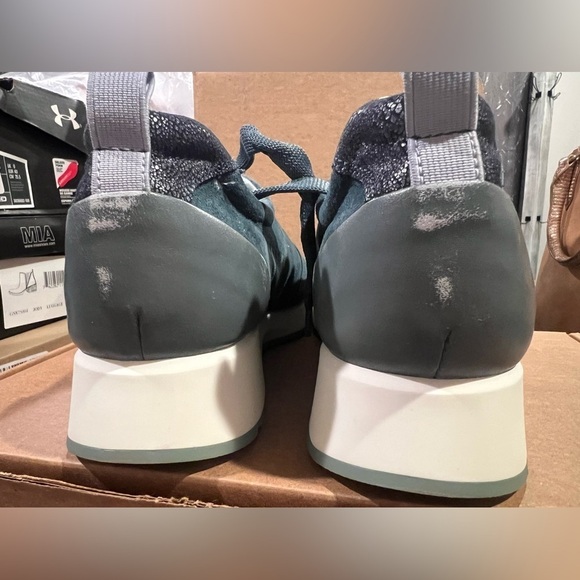 S55. Munro Womens Monique Blue Suede Leather Lace Up Sneakers Shoes 10.5N - Picture 5 of 9